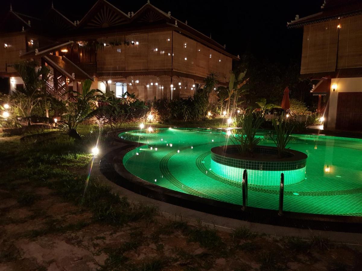 Sunbird Garden Resort Sihanoukville Buitenkant foto
